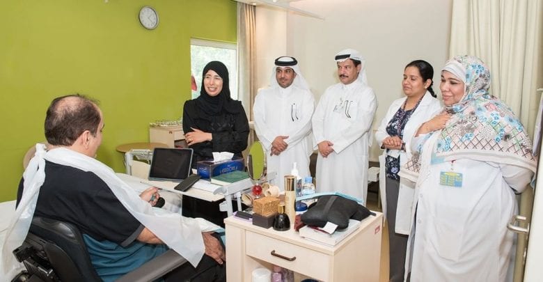 Health Minister visits HMC’s Enaya Specialised Care Centre Health Minister visits HMC’s Enaya Specialised Care Centre