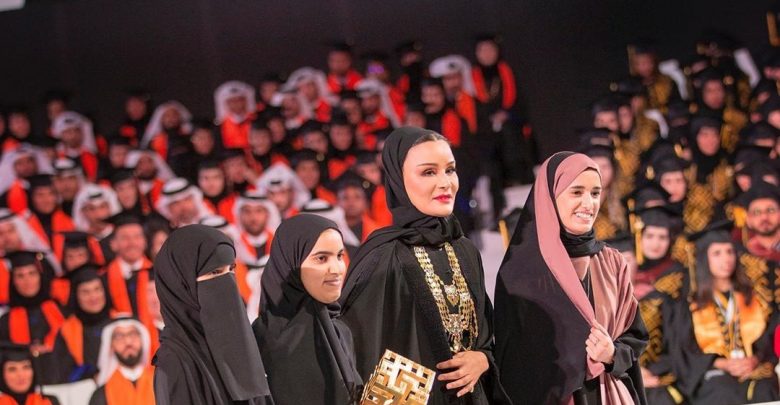 Sheikha Moza presents Akhlaquna Award Sheikha Moza presents Akhlaquna Award