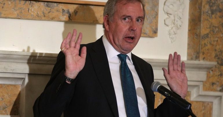 British ambassador to Washington resigns after leaked memo spat British ambassador to Washington resigns after leaked memo spat