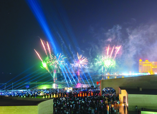 Eid festivities attract visitors to Souqs, Katara Eid festivities attract visitors to Souqs, Katara