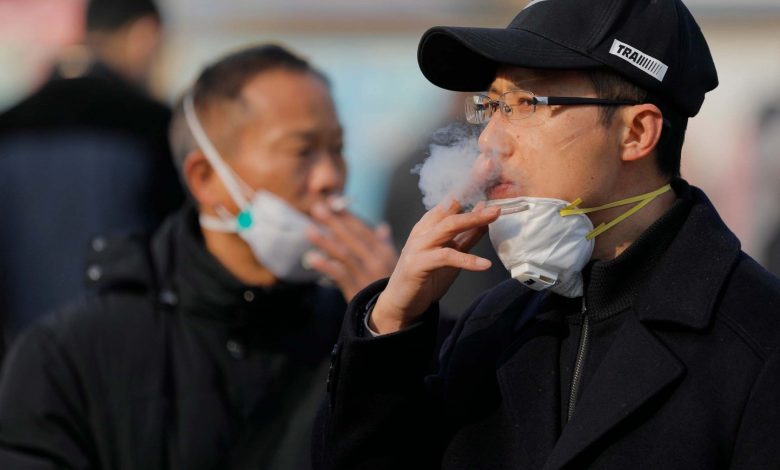 Beware.. smoking increases the risk of coronavirus infection Beware.. smoking increases the risk of coronavirus infection