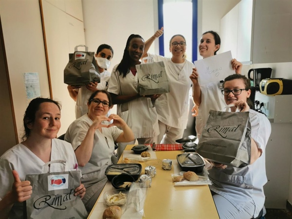 French hospital thanks Qatar Embassy for providing daily meals to healthcare workers