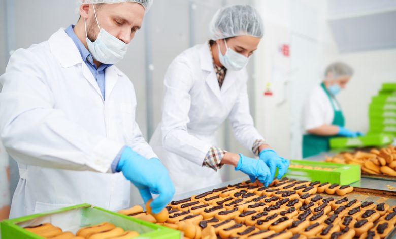 Al Sheehaniya Municipality intensifies food inspection drive on sweets and meat shops Al Sheehaniya Municipality intensifies food inspection drive on sweets and meat shops