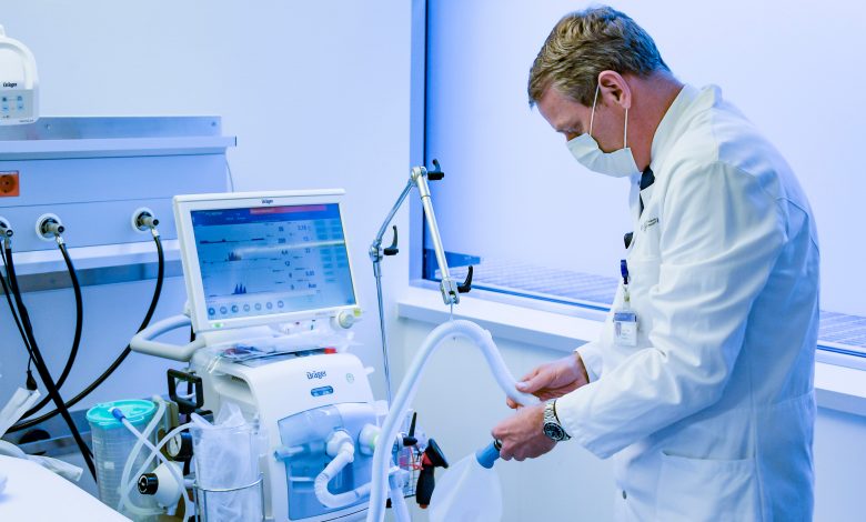 Don’t panic or underestimate the virus: doctor who survived COVID-19 in Qatar Don’t panic or underestimate the virus: doctor who survived COVID-19 in Qatar