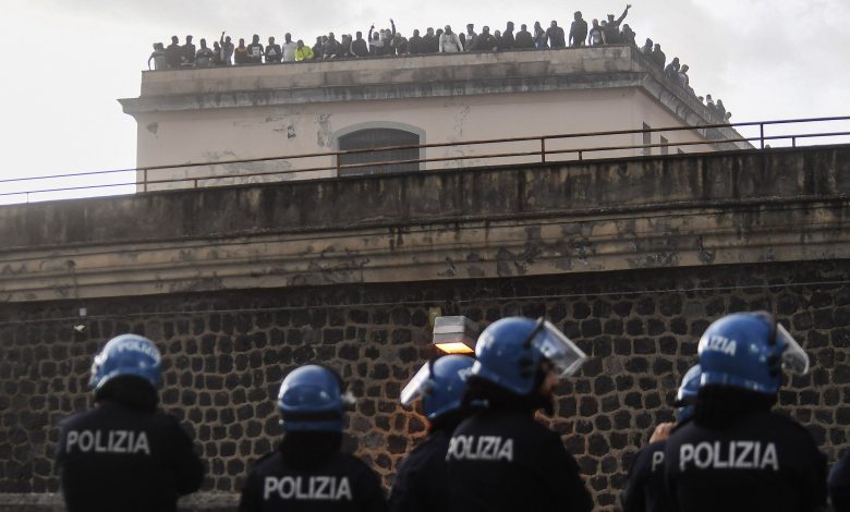 'We'll be back': Italy prison escapees promise to return 'We'll be back': Italy prison escapees promise to return