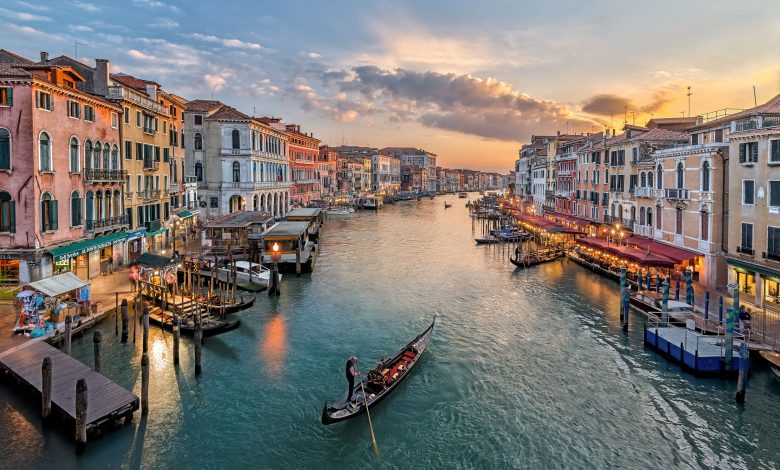 Qatar Airways to resume services to Venice and expand flights to ...