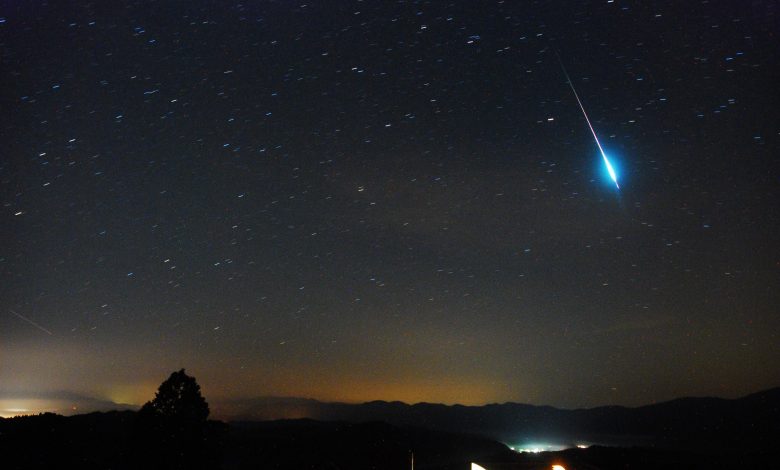 Delta Aquarid meteor in Qatar sky on Tuesday Delta Aquarid meteor in Qatar sky on Tuesday