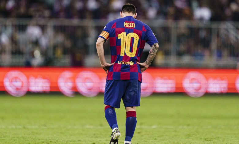 Messi threatens to leave Messi threatens to leave