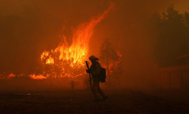 1st big Southern California wildfire of 2020 keeps on raging 1st big Southern California wildfire of 2020 keeps on raging