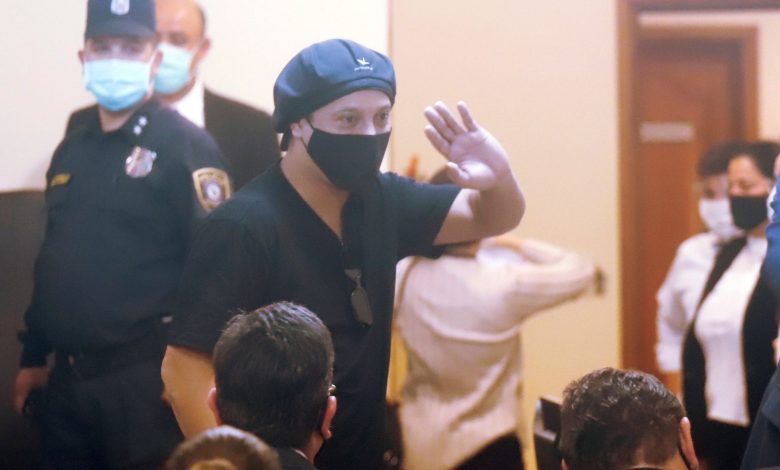 Ronaldinho released after 5 months of detention in Paraguay Ronaldinho released after 5 months of detention in Paraguay