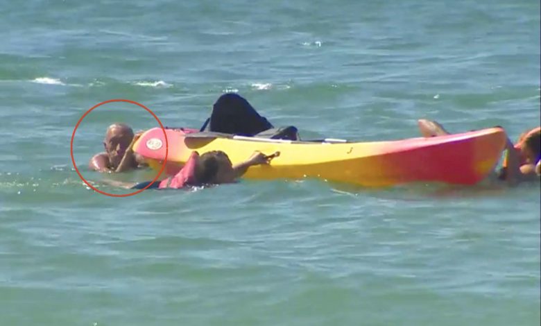 Portugal president helps rescue two women in trouble at sea Portugal president helps rescue two women in trouble at sea