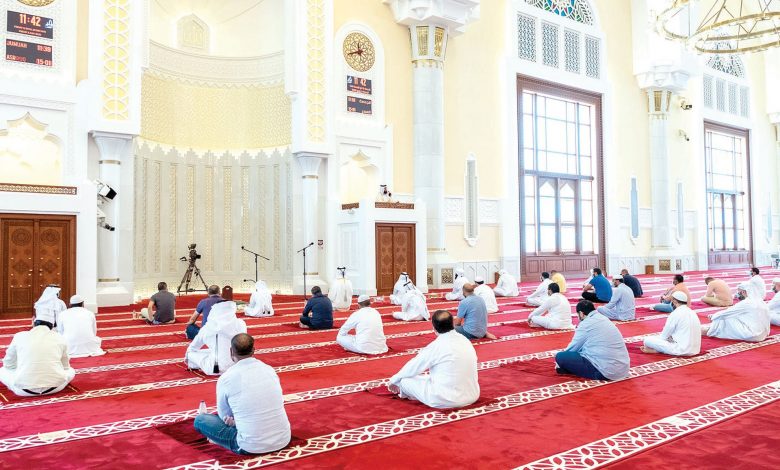 Report: Worshippers are lax in applying precautionary measures Report: Worshippers are lax in applying precautionary measures