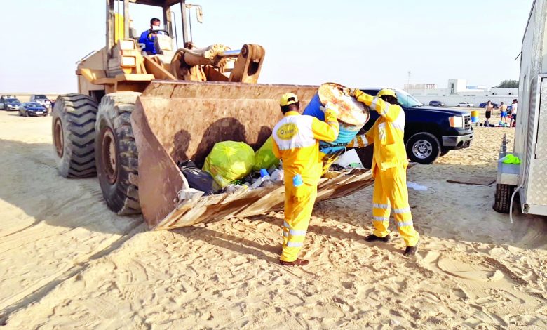 Ministry to take legal action against hygiene law violators .. 124 tons of waste removed from beaches Ministry to take legal action against hygiene law violators .. 124 tons of waste removed from beaches