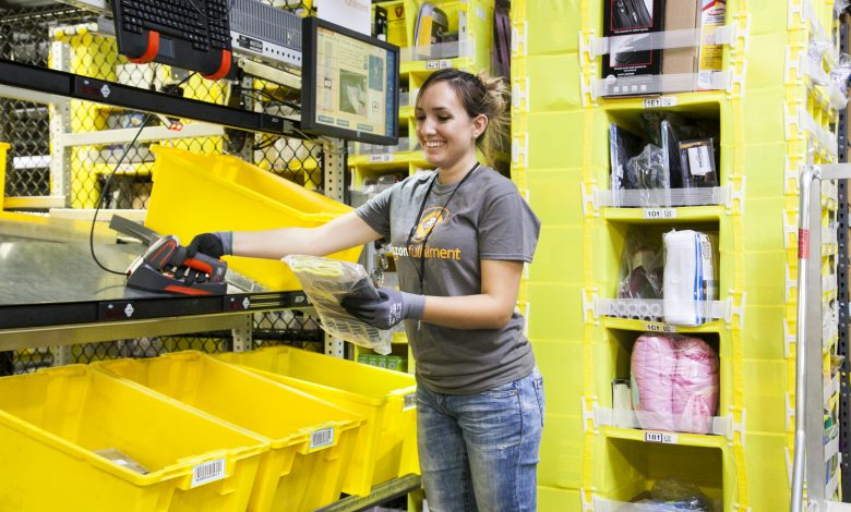 $15 per hour .. "Amazon" has 33,000 jobs available in these areas $15 per hour .. "Amazon" has 33,000 jobs available in these areas
