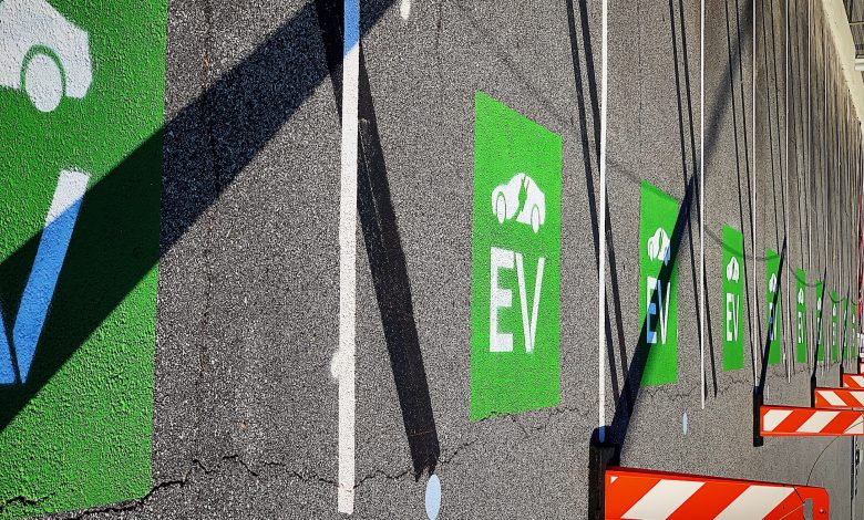 KAHRAMAA Launches Electric Vehicles and Charging Infrastructure Guideline KAHRAMAA Launches Electric Vehicles and Charging Infrastructure Guideline