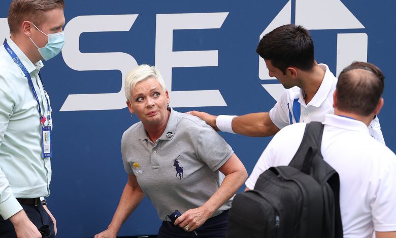 Djokovic urges angry fanbase not to turn on line judge Djokovic urges angry fanbase not to turn on line judge