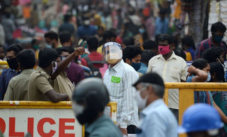 Report: In festival season, India forgets the pandemic and gets back to work Report: In festival season, India forgets the pandemic and gets back to work