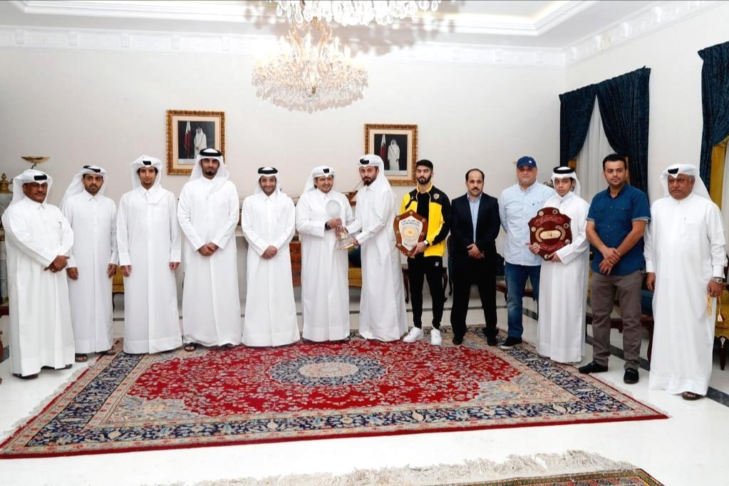 Sheikh Hamad bin Suhaim Al-Thani Honors Champions of Qatar SC Table Tennis Team