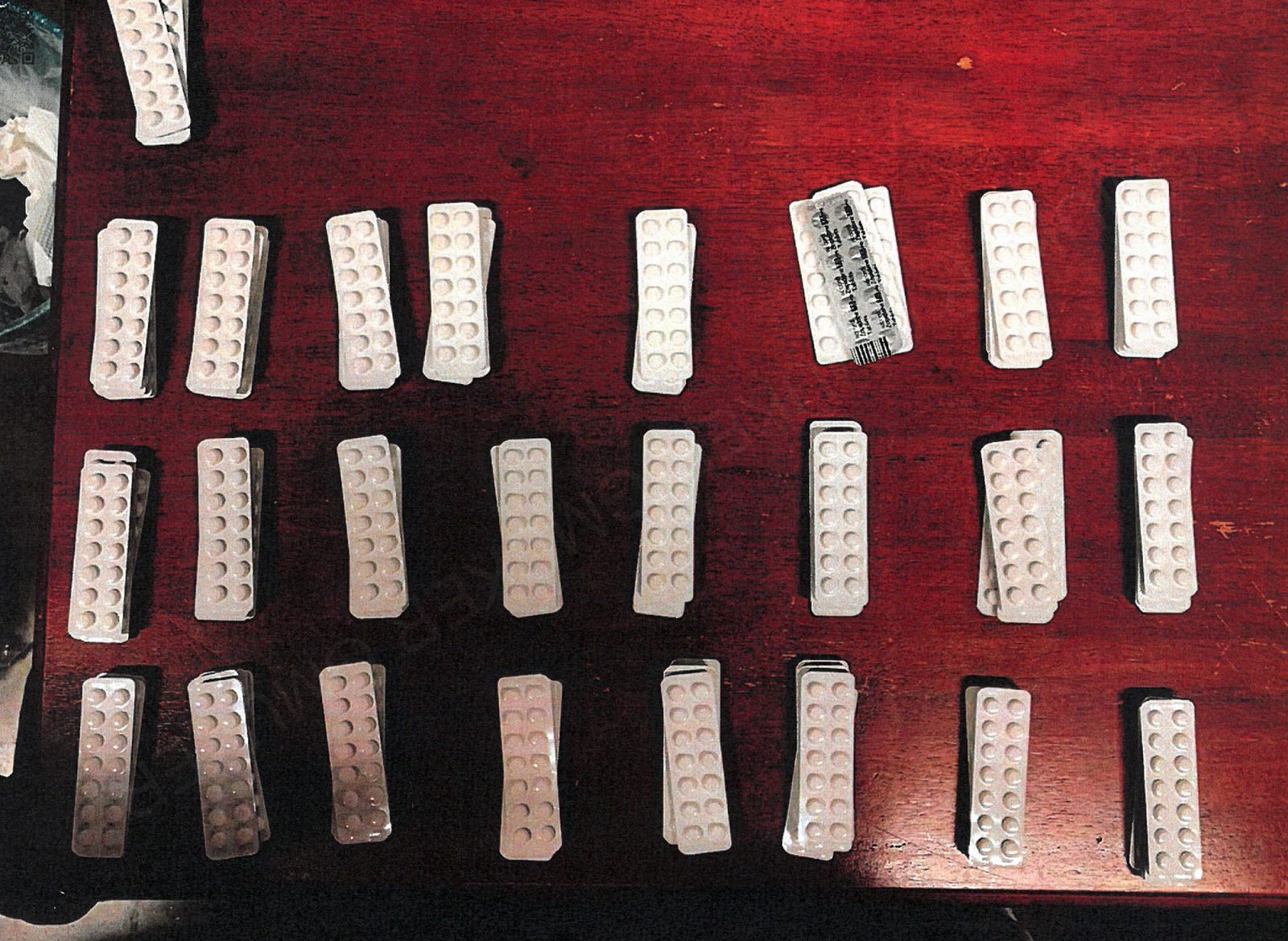 Qatar Customs thwart attempt to smuggle banned pills