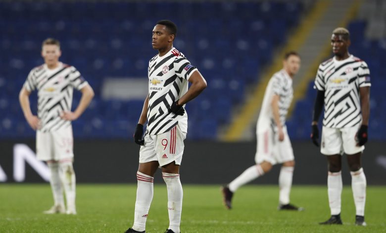 Manchester United slump to defeat at Basaksehir Manchester United slump to defeat at Basaksehir