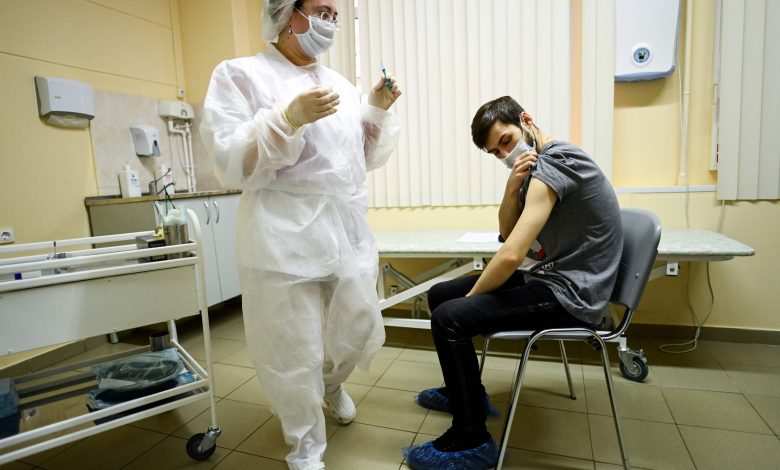 Moscow rolls out Sputnik V COVID-19 vaccine to most exposed groups Moscow rolls out Sputnik V COVID-19 vaccine to most exposed groups