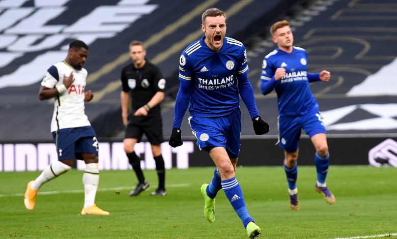 Premier League: Leicester City and Manchester United advance to second and third place Premier League: Leicester City and Manchester United advance to second and third place