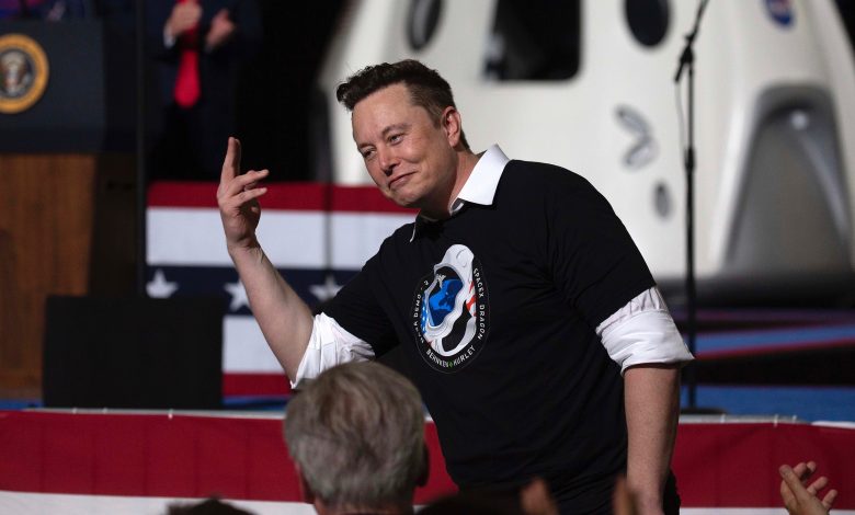 Elon Musk overtakes Amazon's Bezos to become world's richest person Elon Musk overtakes Amazon's Bezos to become world's richest person