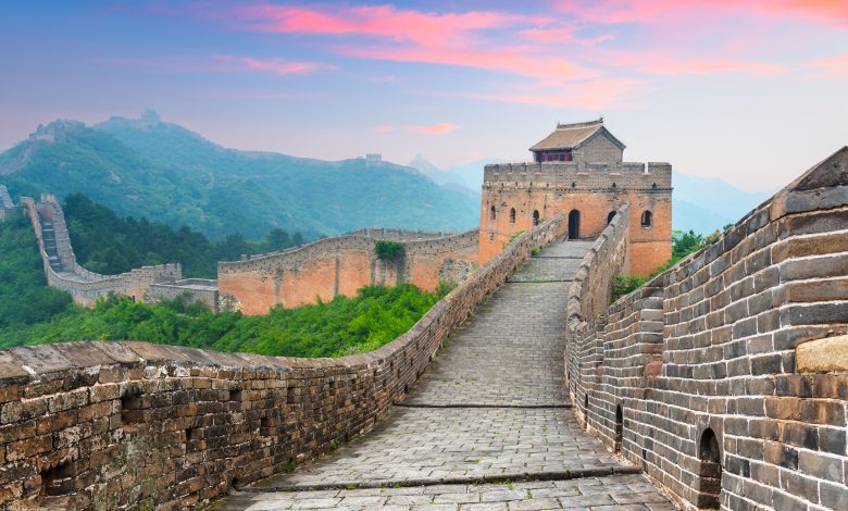 3 Tourists Arrested for Vandalizing the Great Wall of China 3 Tourists Arrested for Vandalizing the Great Wall of China