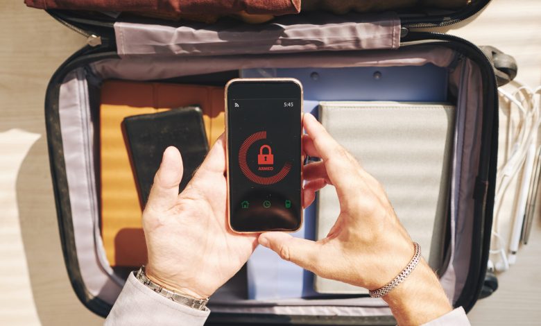 3 Ways to Hide and Lock Photos and Videos on Your iPhone 3 Ways to Hide and Lock Photos and Videos on Your iPhone