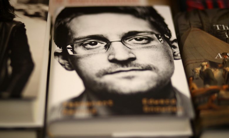 Edward Snowden’s NFT sold for $ 5.5 million Edward Snowden’s NFT sold for $ 5.5 million