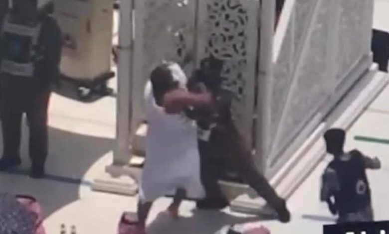 Man arrested after trying to access pulpit during Friday sermon at Makkah’s Grand Mosque Man arrested after trying to access pulpit during Friday sermon at Makkah’s Grand Mosque