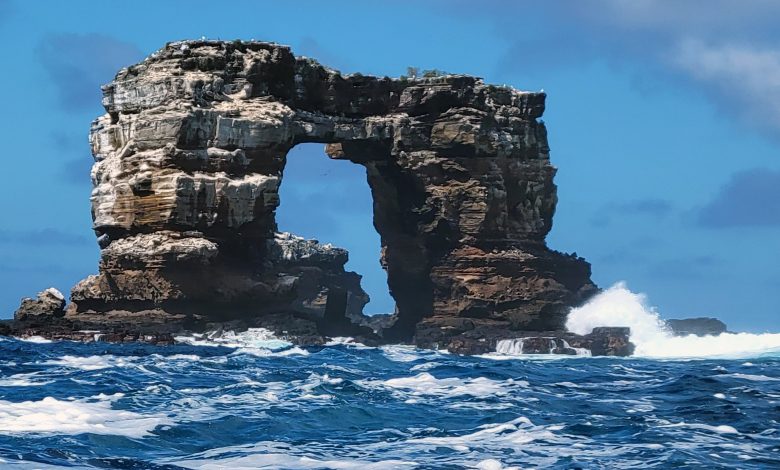 Galapagos Islands iconic Darwin’s Arch collapses into sea Galapagos Islands iconic Darwin’s Arch collapses into sea