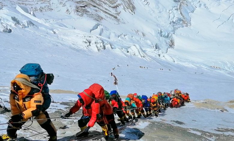 China to create 'line of separation' at Everest summit on COVID fears China to create 'line of separation' at Everest summit on COVID fears