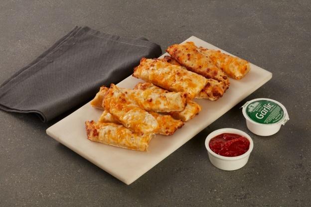 PAPA JOHN’S: Fashionable New Cheddar Range Set to Delight Cheese Lovers in Qatar