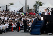 Young Venezuelans attempt to break Guinness record for largest orchestra