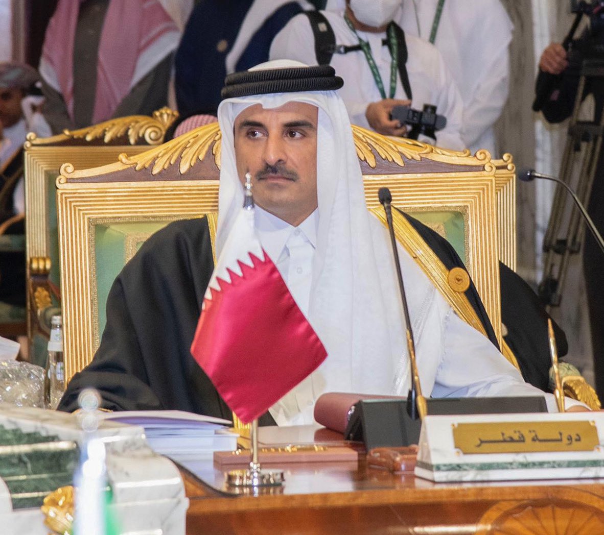 Amir Participates in Opening Session of 42nd GCC Summit 