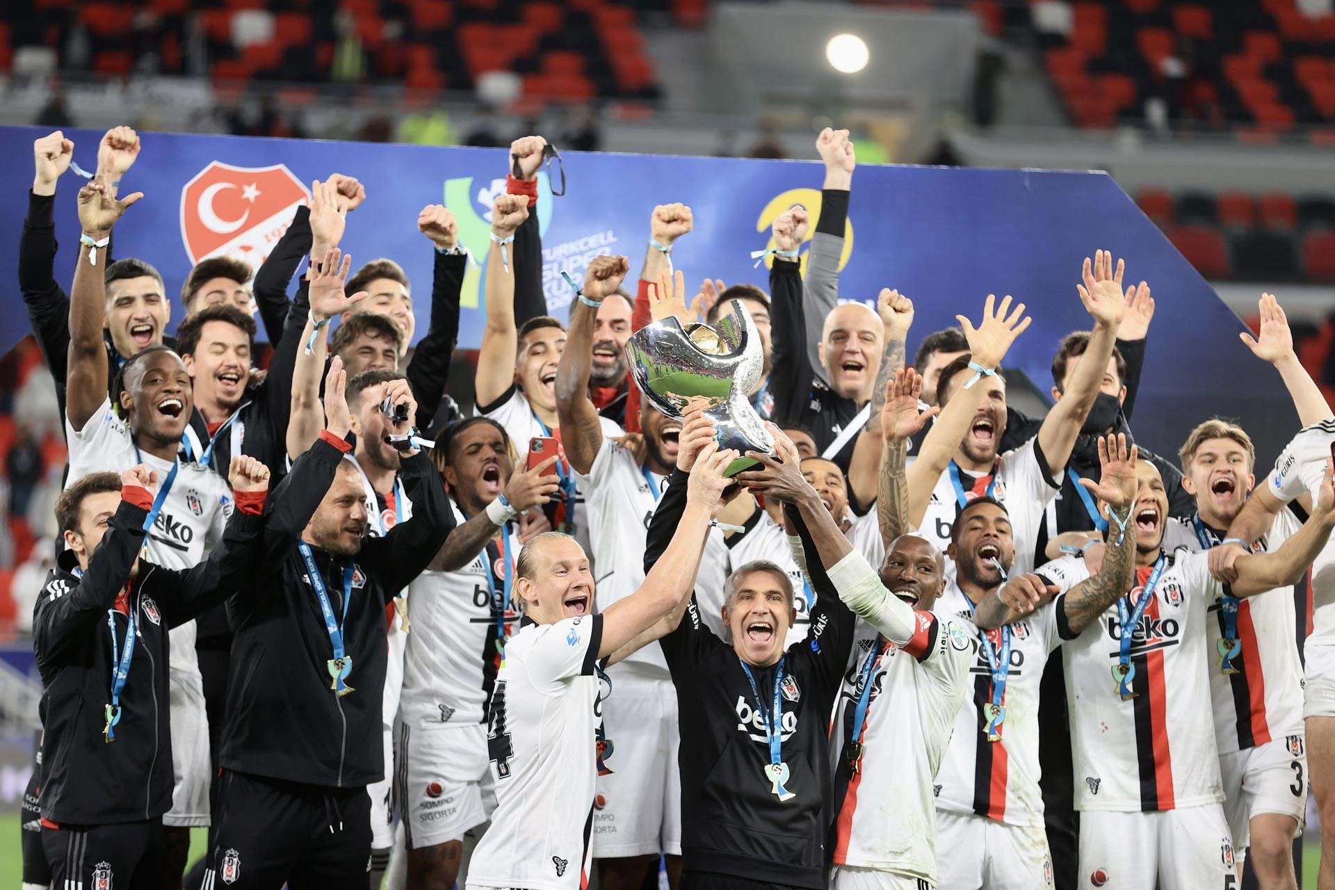 Turkish Super Cup: Besiktas Claim the Title after Shootout Win Over Antalyaspor