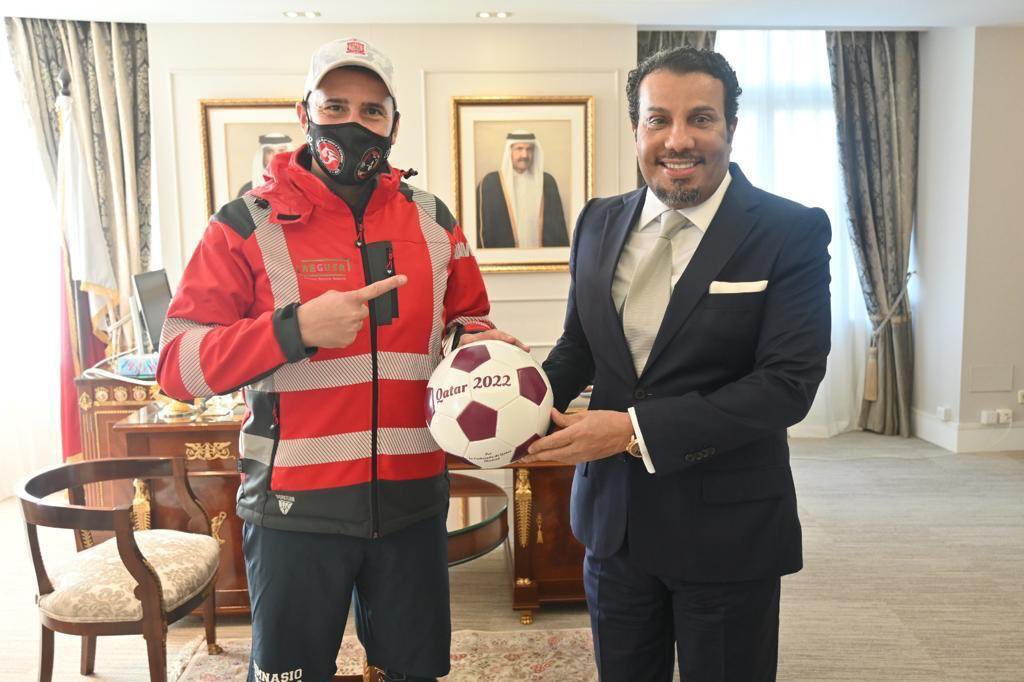 Qatar's Ambassador to Spain Meets Adventurer Intends to Reach Doha on Foot to Attend World Cup