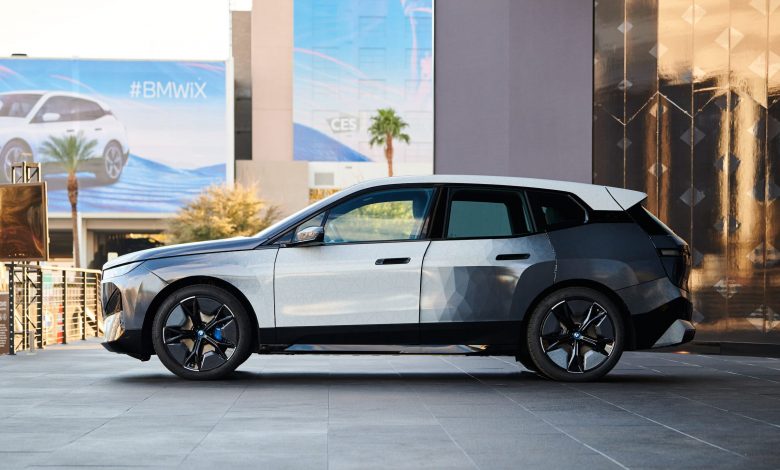 CES 2022: BMW Unveils Color-Changing Car