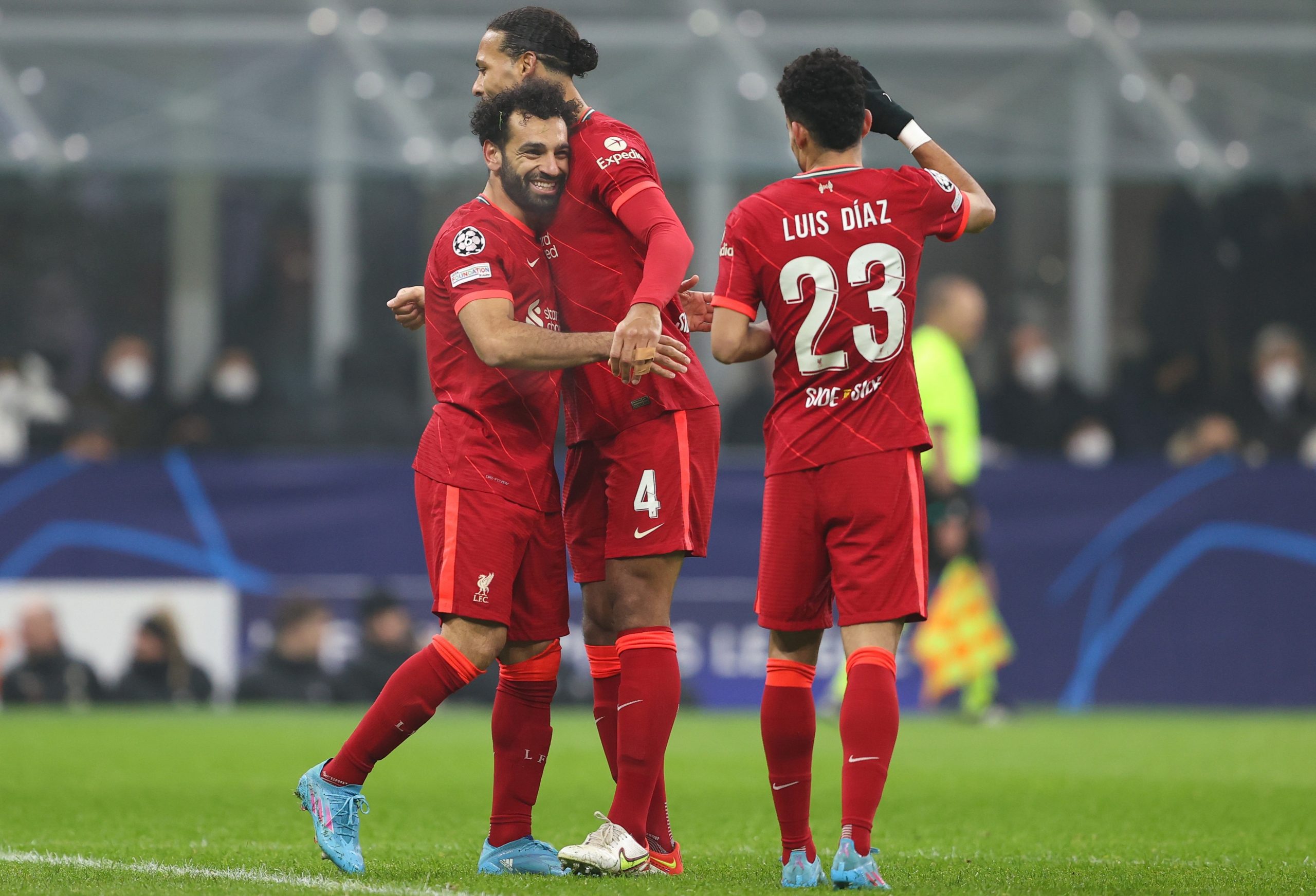 Firmino, Salah strike late to fire Liverpool to 2-0 win at Inter