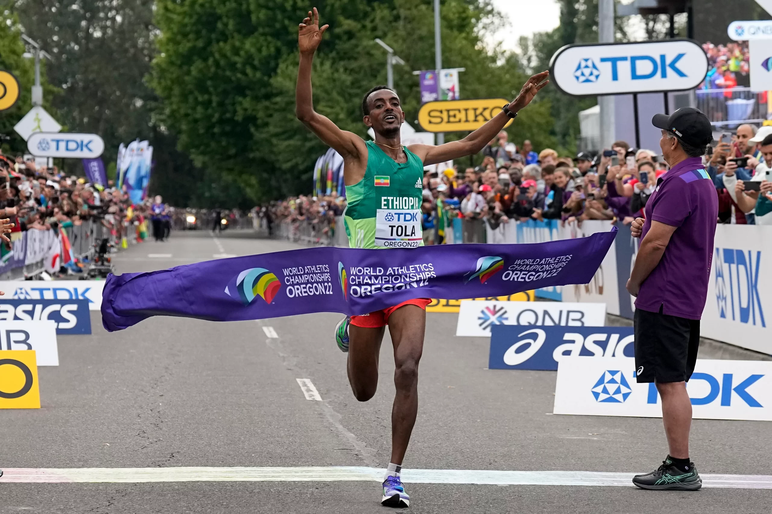 Ethiopia's Tola Takes Dominant Marathon Gold